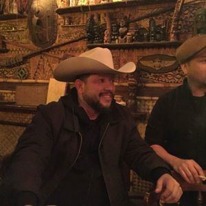 Meet your Posher, Armando